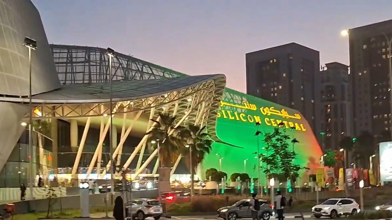 Silicon Central Mall